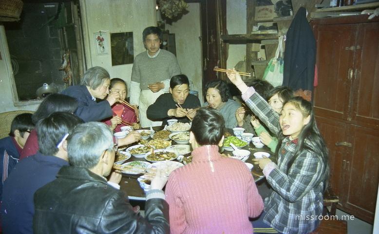楚妃巷里过年的居民